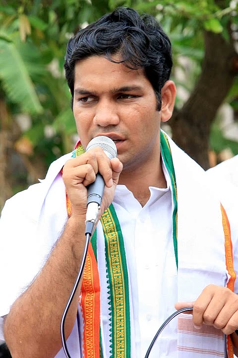 Photograph of Hibi Eden