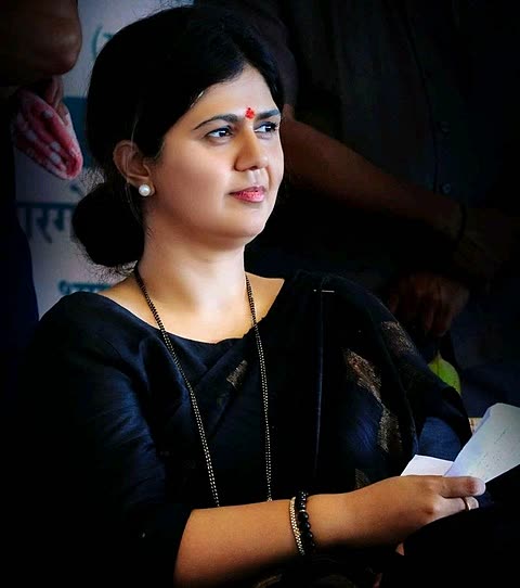 Photograph of Munde Pankaja Gopinathrao