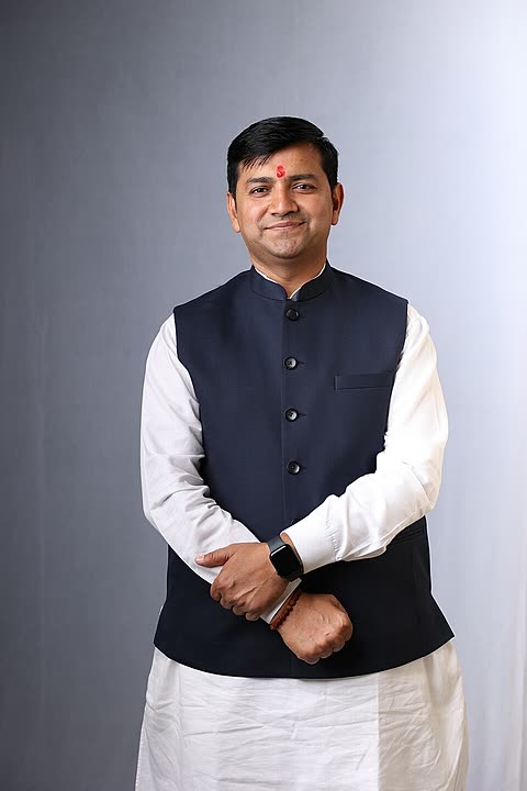 Photograph of Pravinkumar Gordhanji Mali