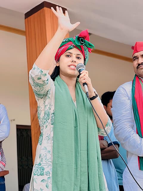 Photograph of Priya Saroj
