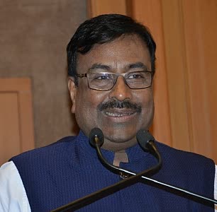 Photograph of Sudhir Mungantiwar