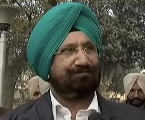 Photograph of Sukhjinder Singh Randhawa